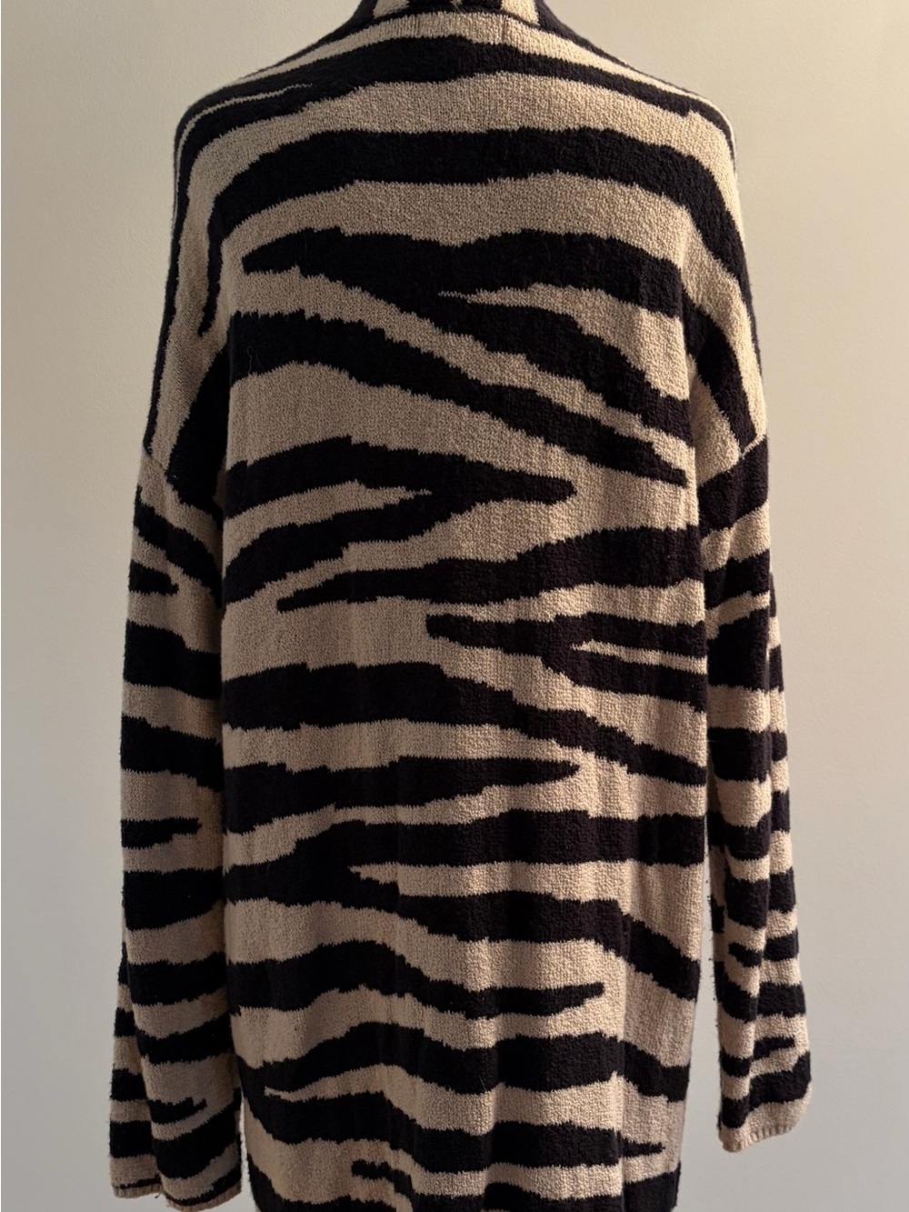 William Rast Open Front Sweater Jacket - Size Large. - Picture 3 of 12